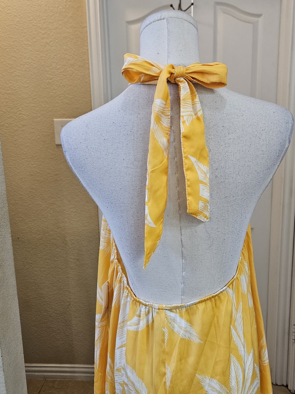 A New Day Women's Tropical Print Halter Mini Dress – Yellow/White | Size Small - Picture 8 of 10